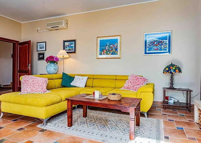 Amazing Mediterranean View Oliva Vila Zaboric